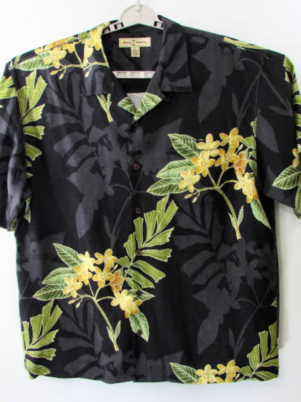 Tommy Bahama Camp Shirt 100% Silk Men's XL Tropical Floral Hawaiian Short Sleeve